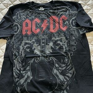 Vintage AC/DC “ black ice” tshirt
